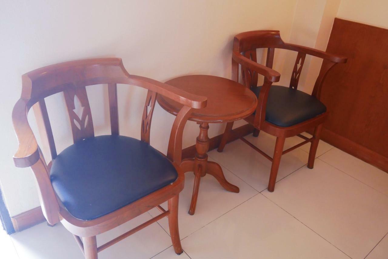 Baan Jpn Hotel Hua Hin Bagian luar foto