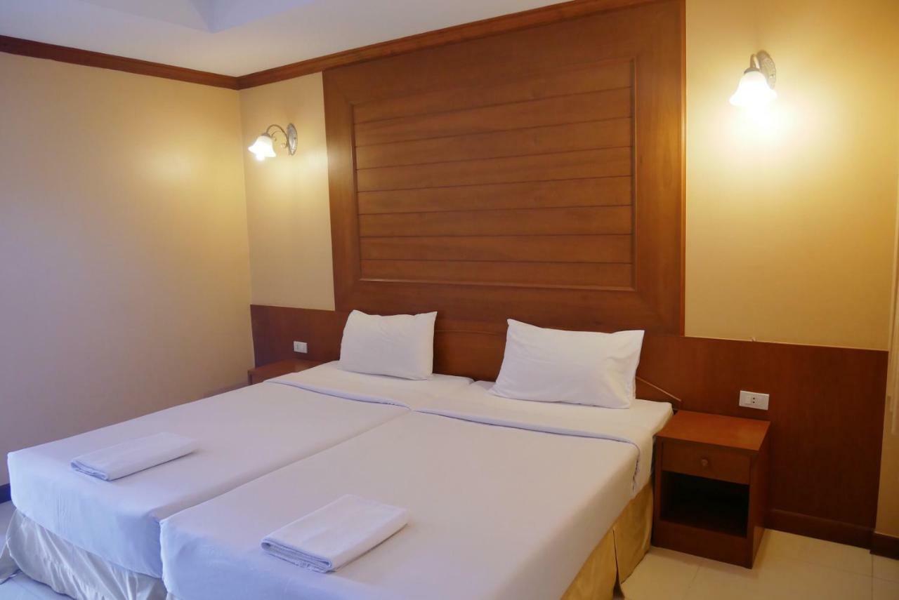 Baan Jpn Hotel Hua Hin Bagian luar foto