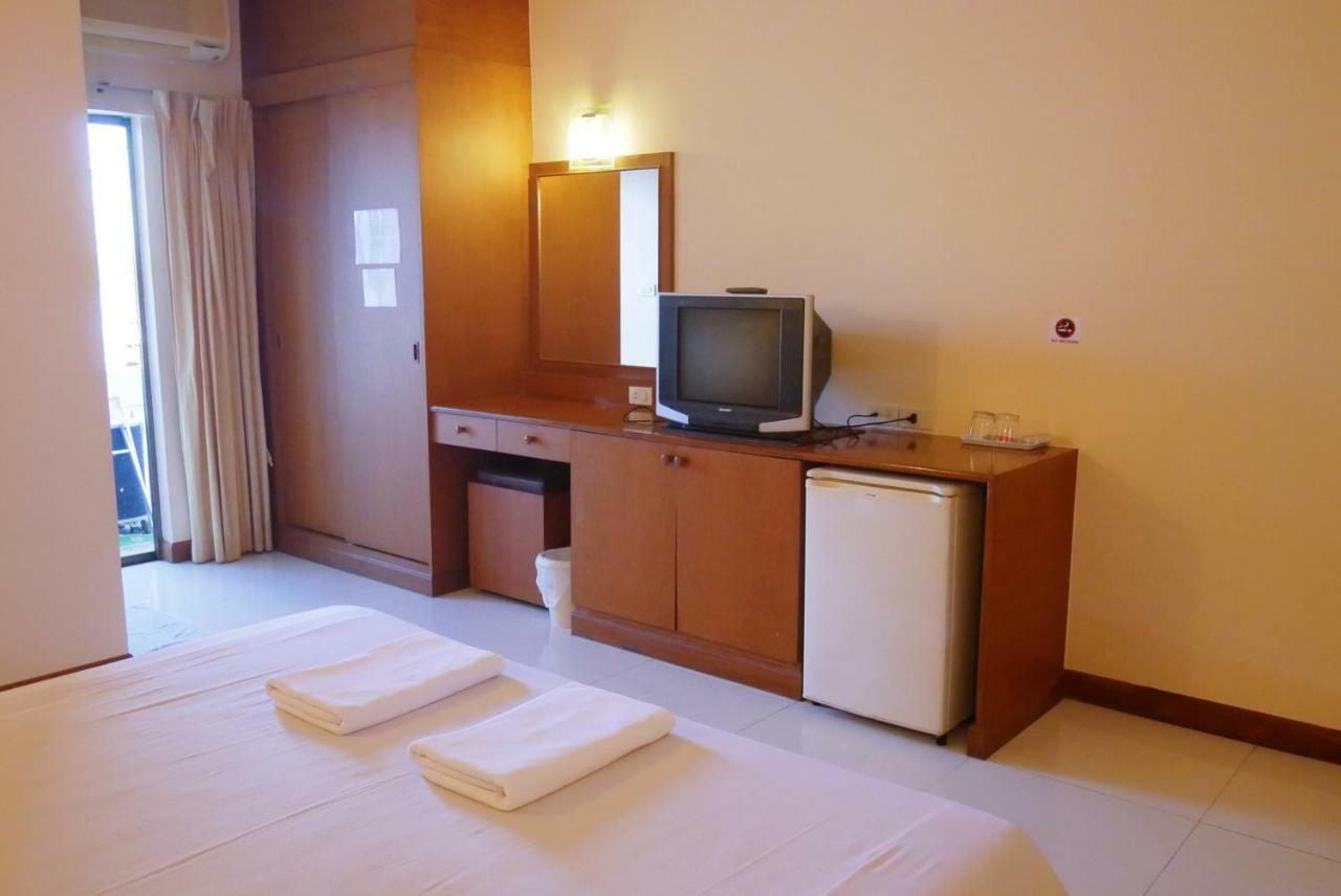 Baan Jpn Hotel Hua Hin Bagian luar foto
