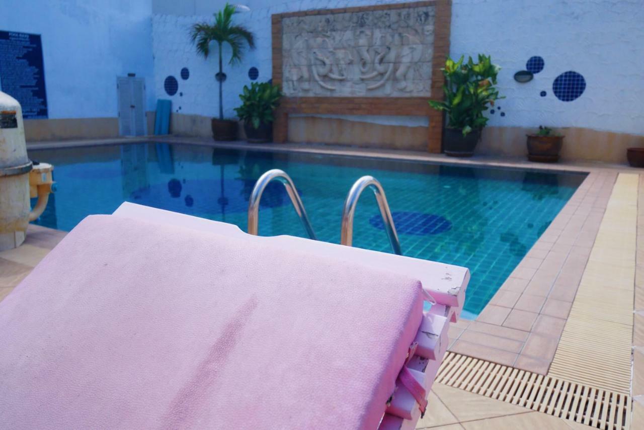 Baan Jpn Hotel Hua Hin Bagian luar foto