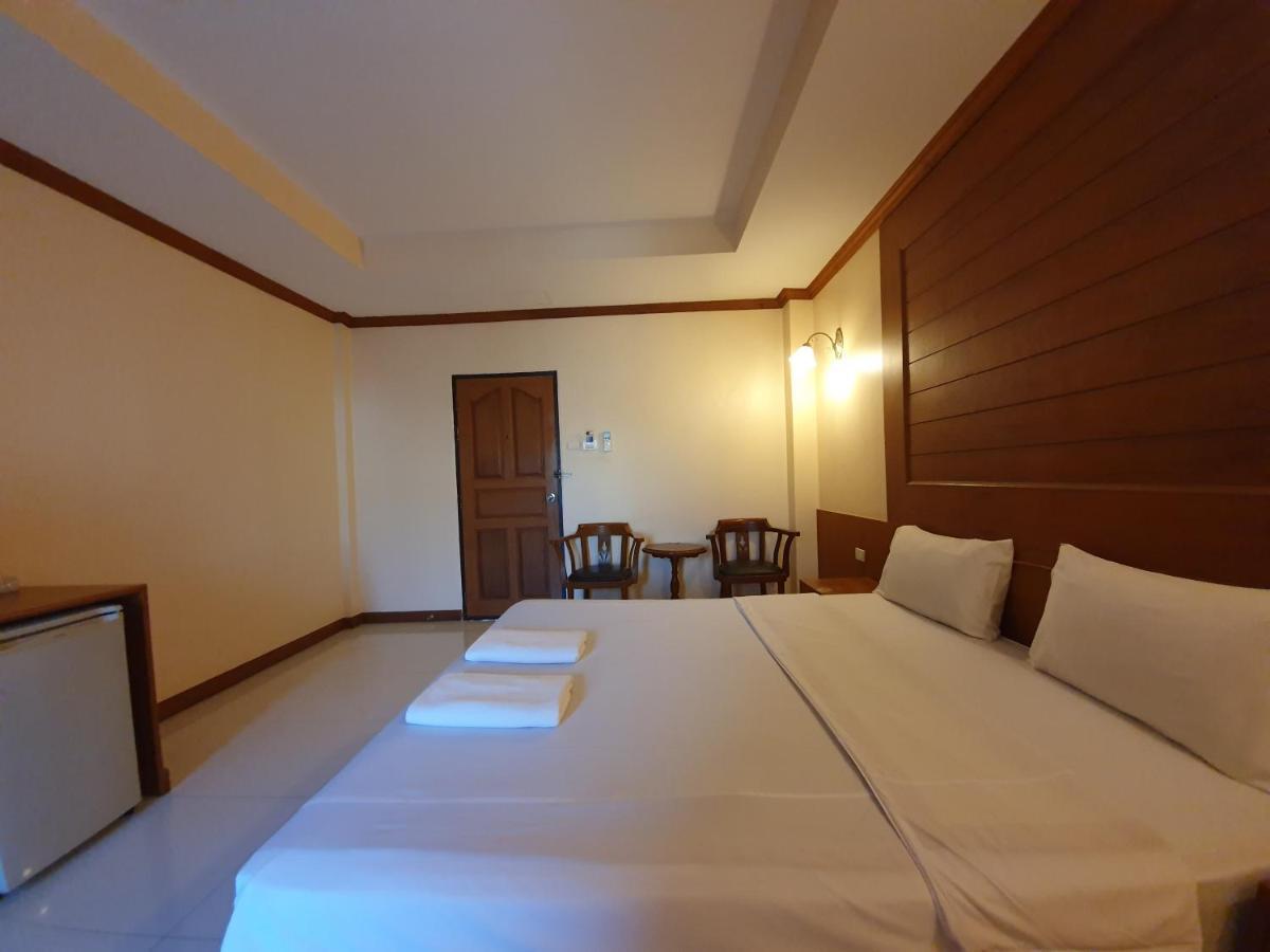 Baan Jpn Hotel Hua Hin Bagian luar foto